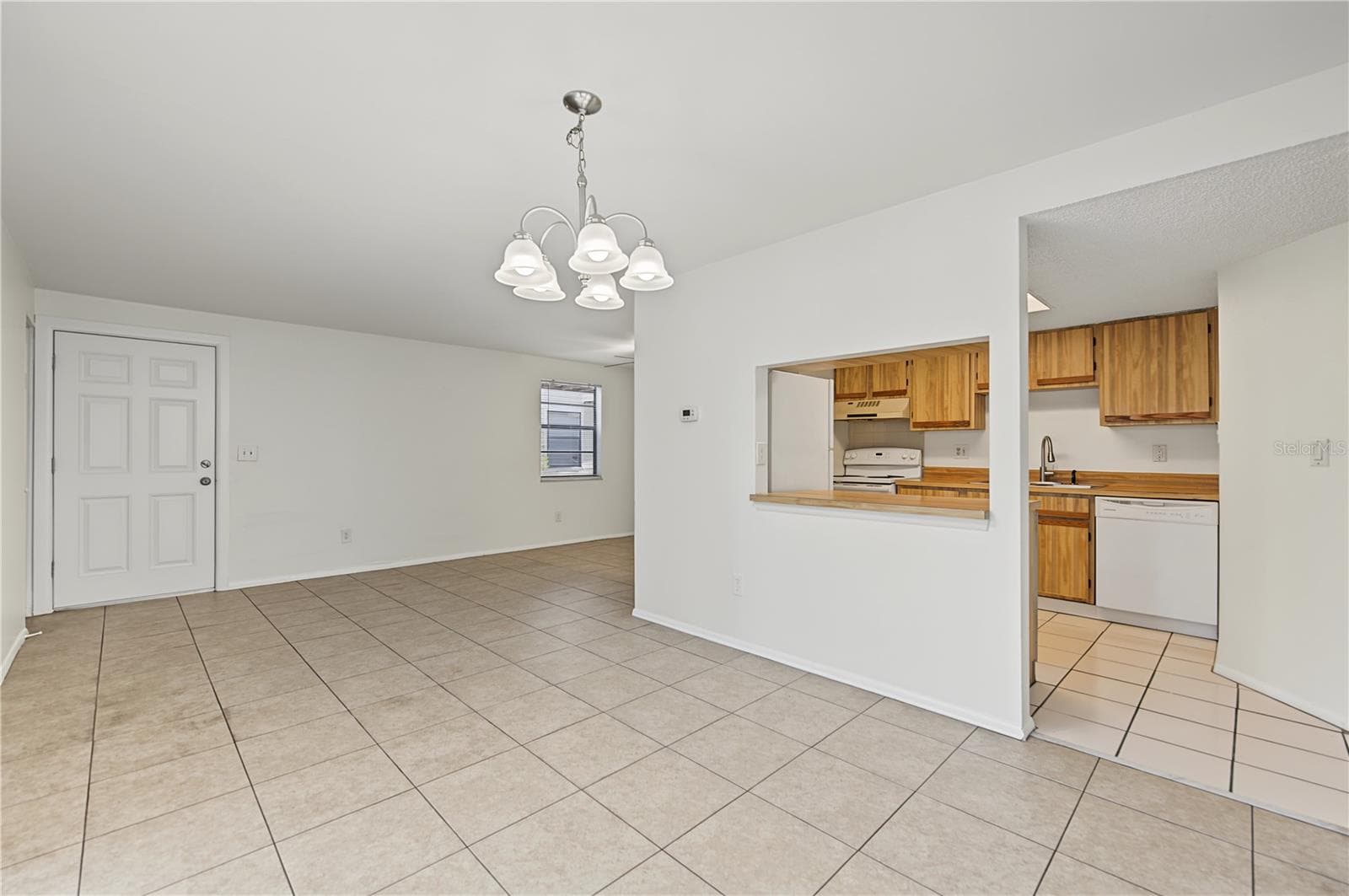Condominium at 127 CAMPHOR DR #E, OLDSMAR, photo 10 of 45