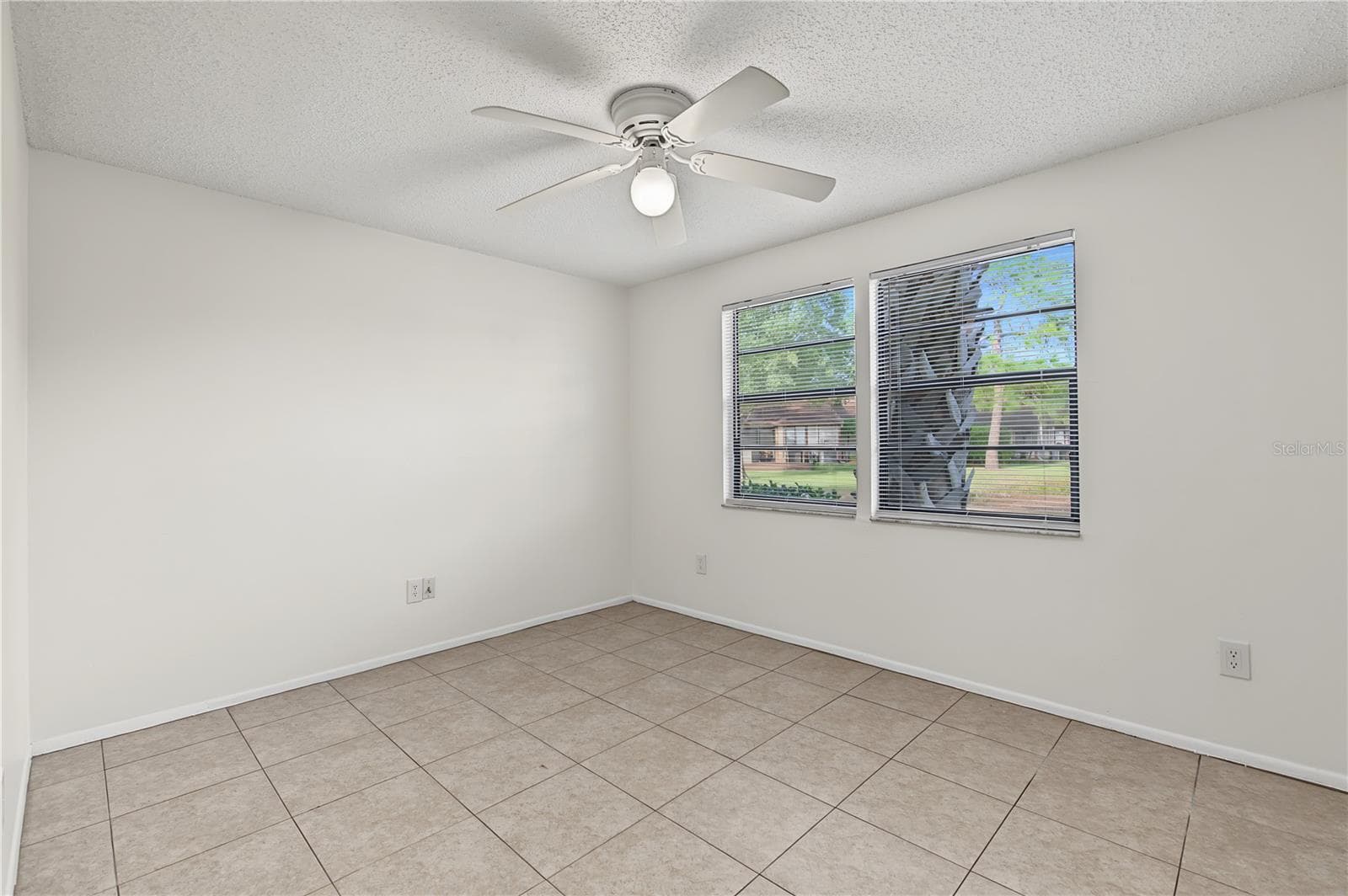 Condominium at 127 CAMPHOR DR #E, OLDSMAR, photo 22 of 45