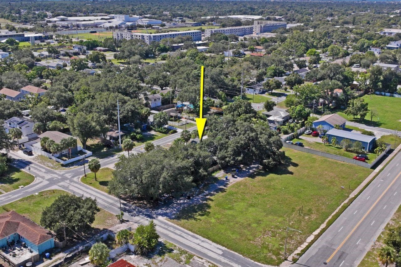 Single Family Residence at 2929 EMERSON AVE S, ST PETERSBURG, photo 35 of 36