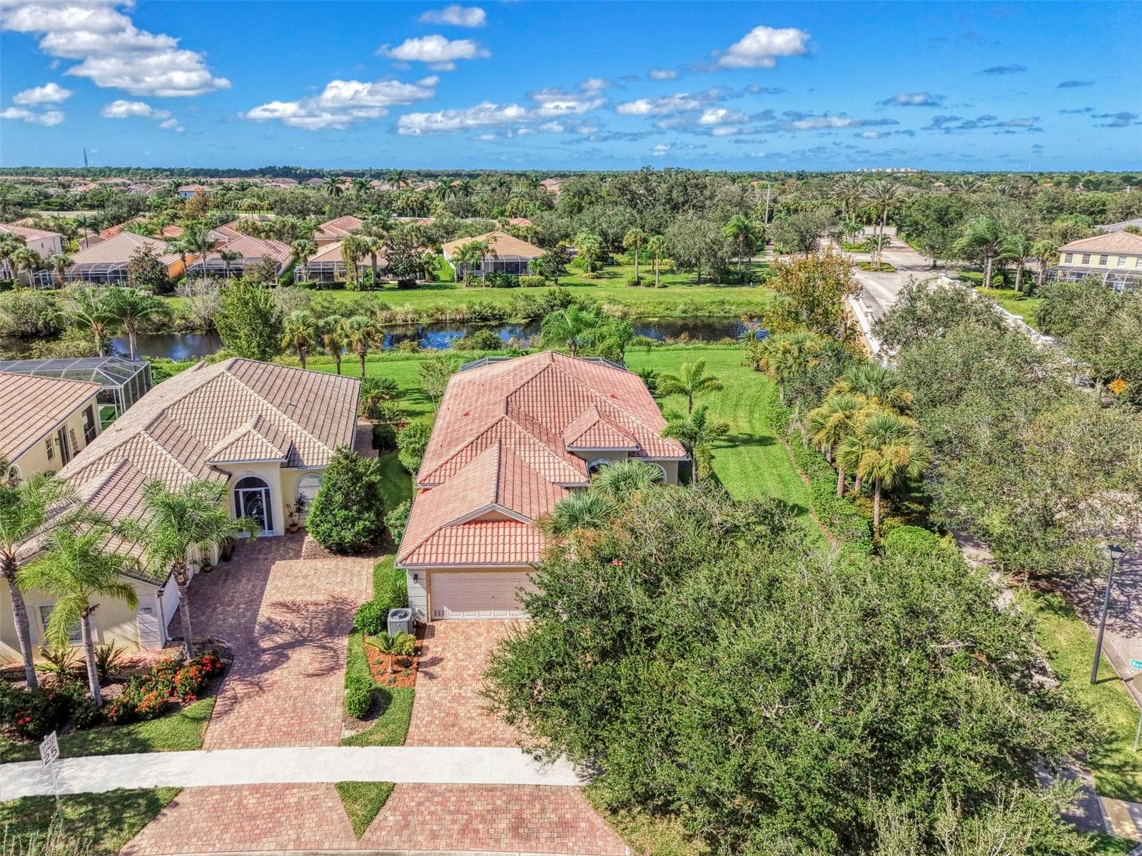 5882 BENEVENTO DR