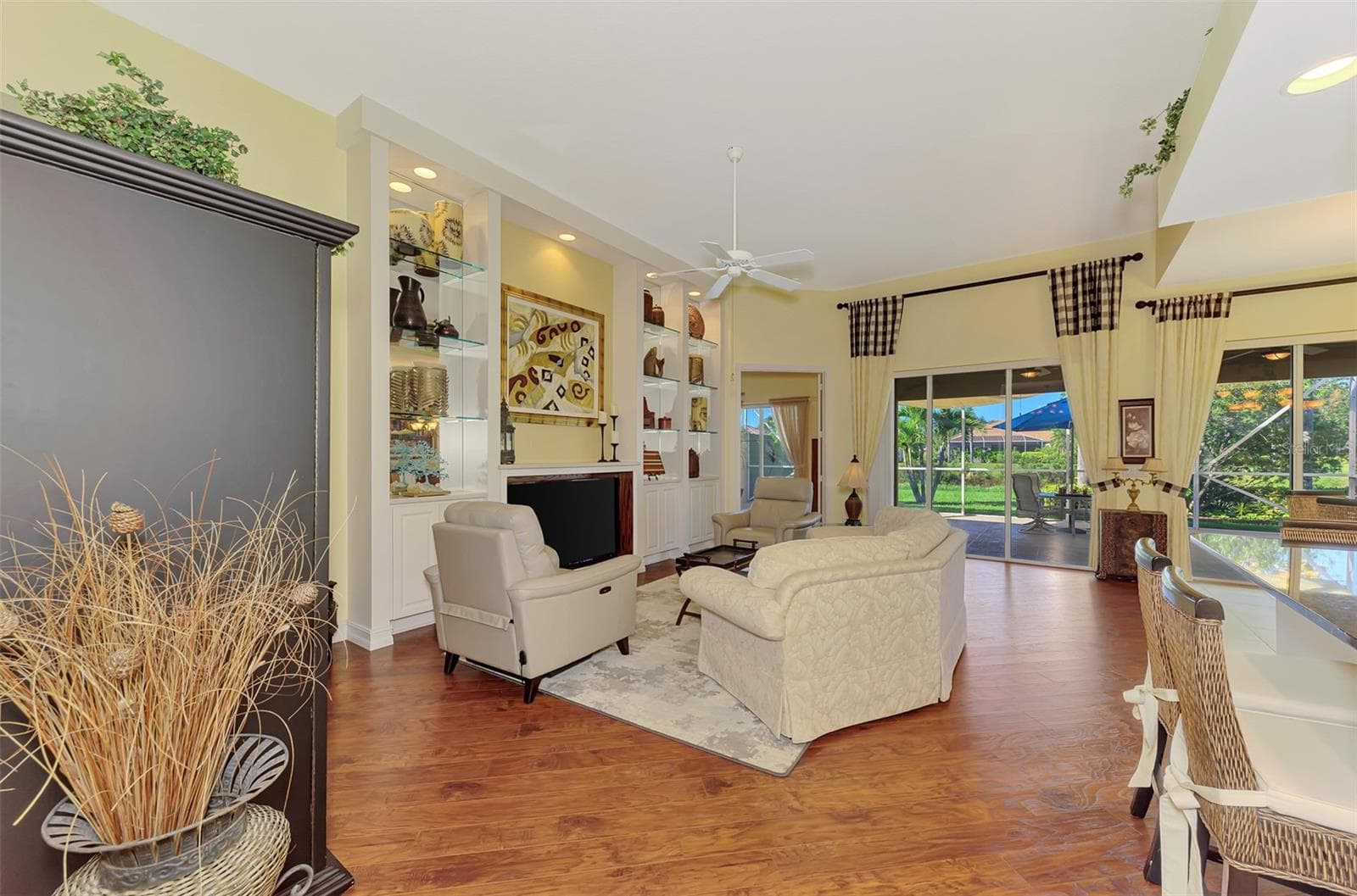 Single Family Residence at 5882 BENEVENTO DR, SARASOTA, photo 13 of 86