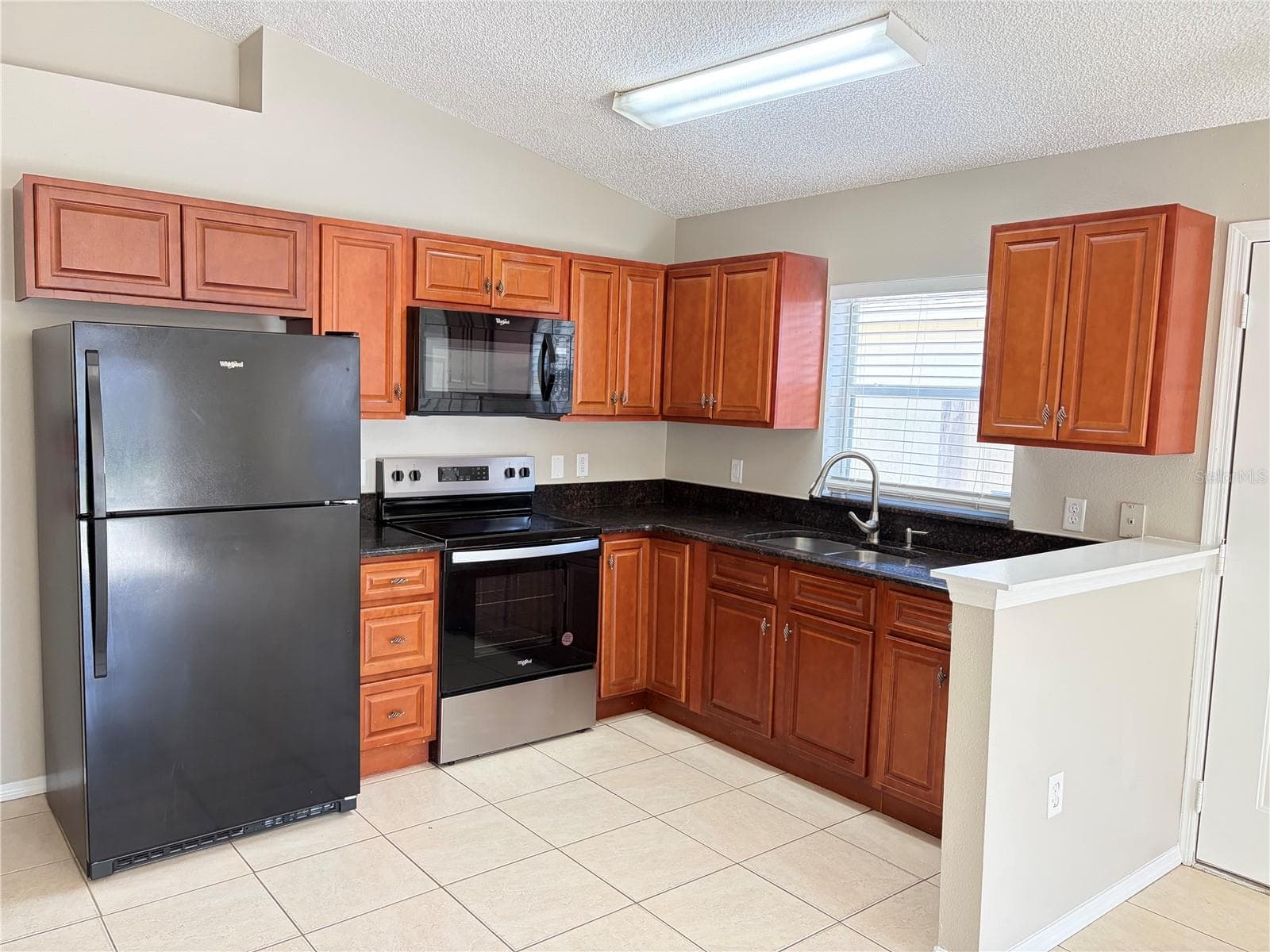 Single Family Residence at 1008 VISTA PALMA WAY, ORLANDO, photo 4 of 10