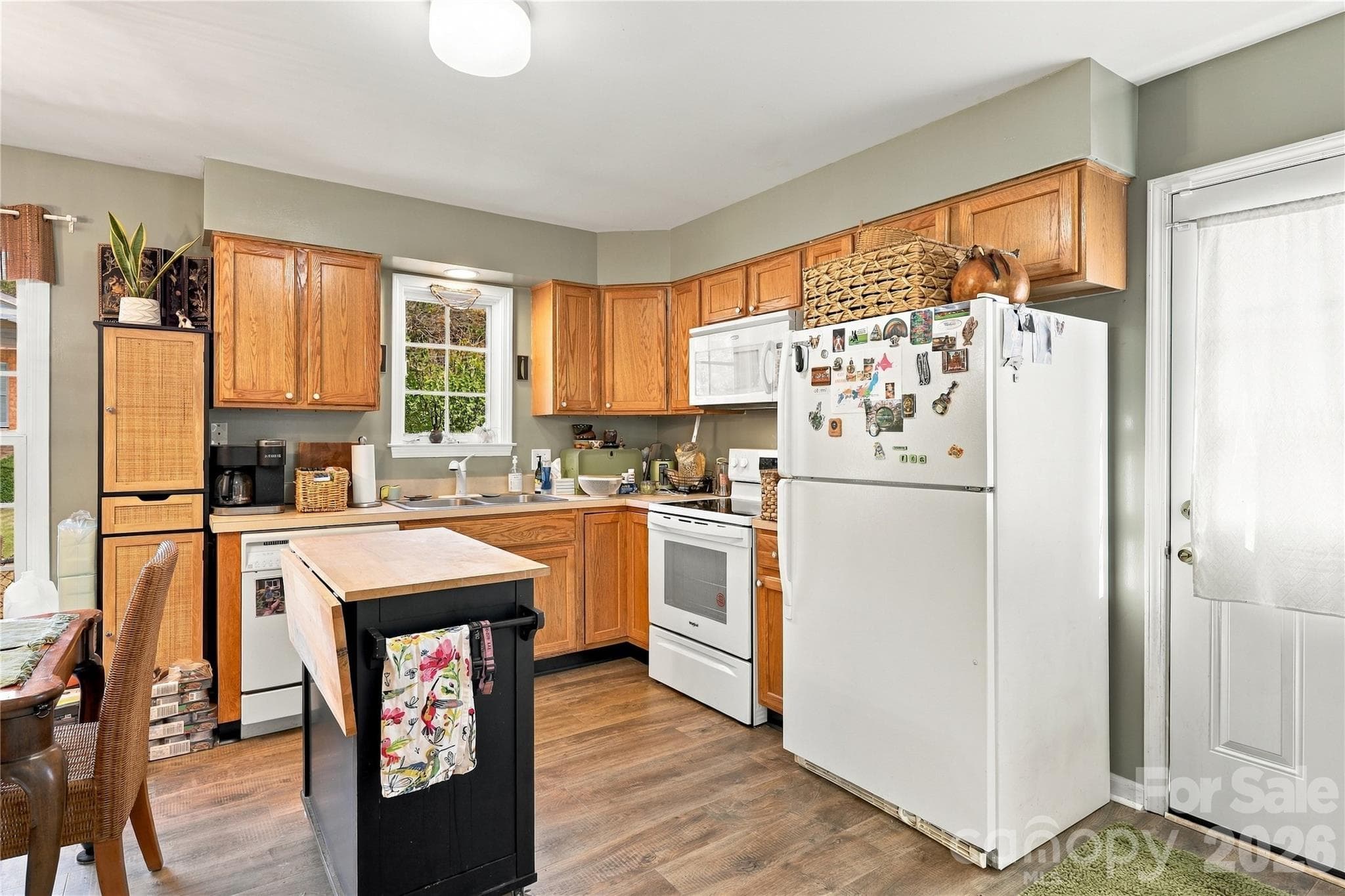 Single Family Residence at 43 Indian Trail Road, Candler, photo 9 of 29