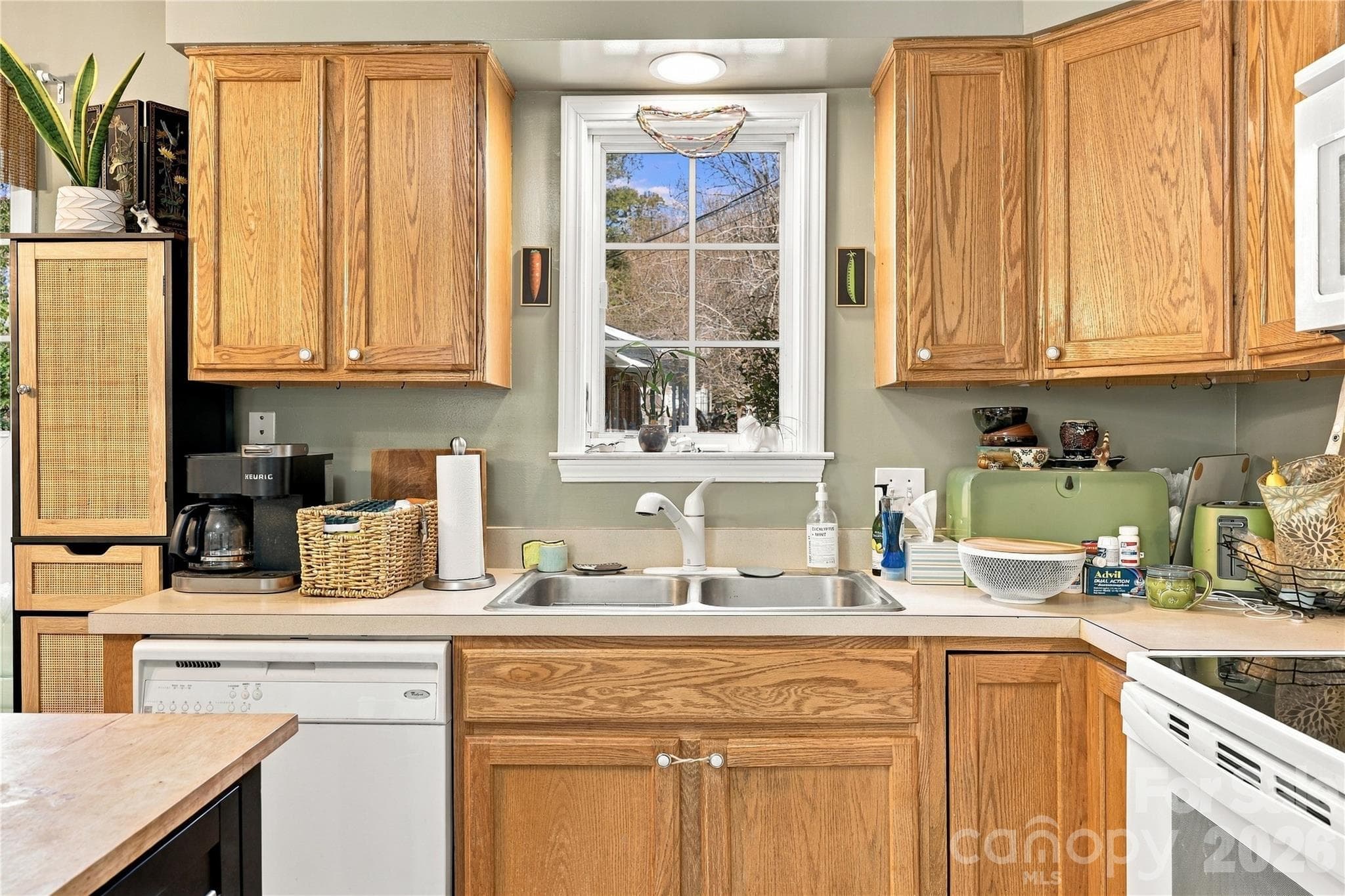 Single Family Residence at 43 Indian Trail Road, Candler, photo 10 of 29
