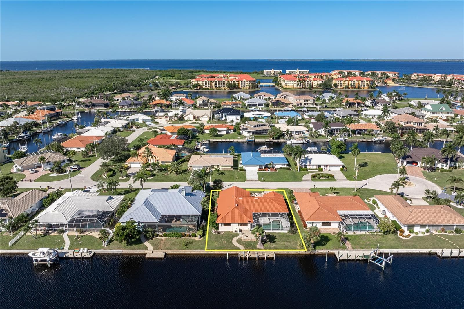 Single Family Residence at 140 BAYSHORE CT, PUNTA GORDA, photo 68 of 75