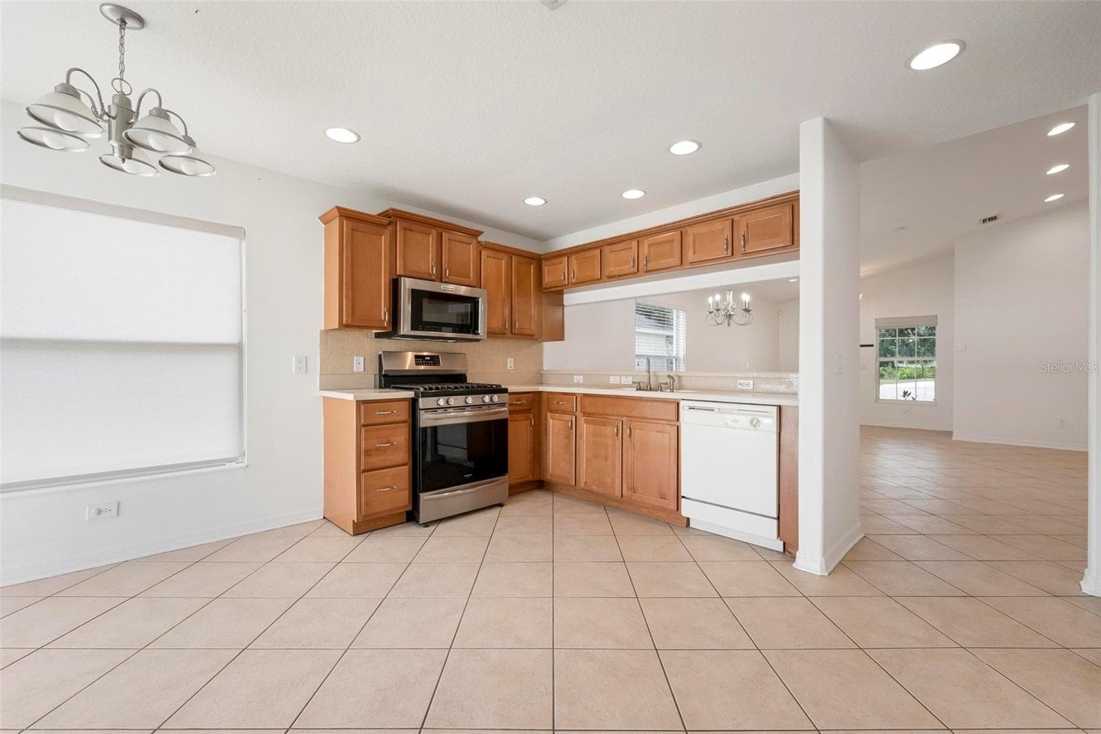 Single Family Residence at 10230 41ST CT E, PARRISH, photo 8 of 31