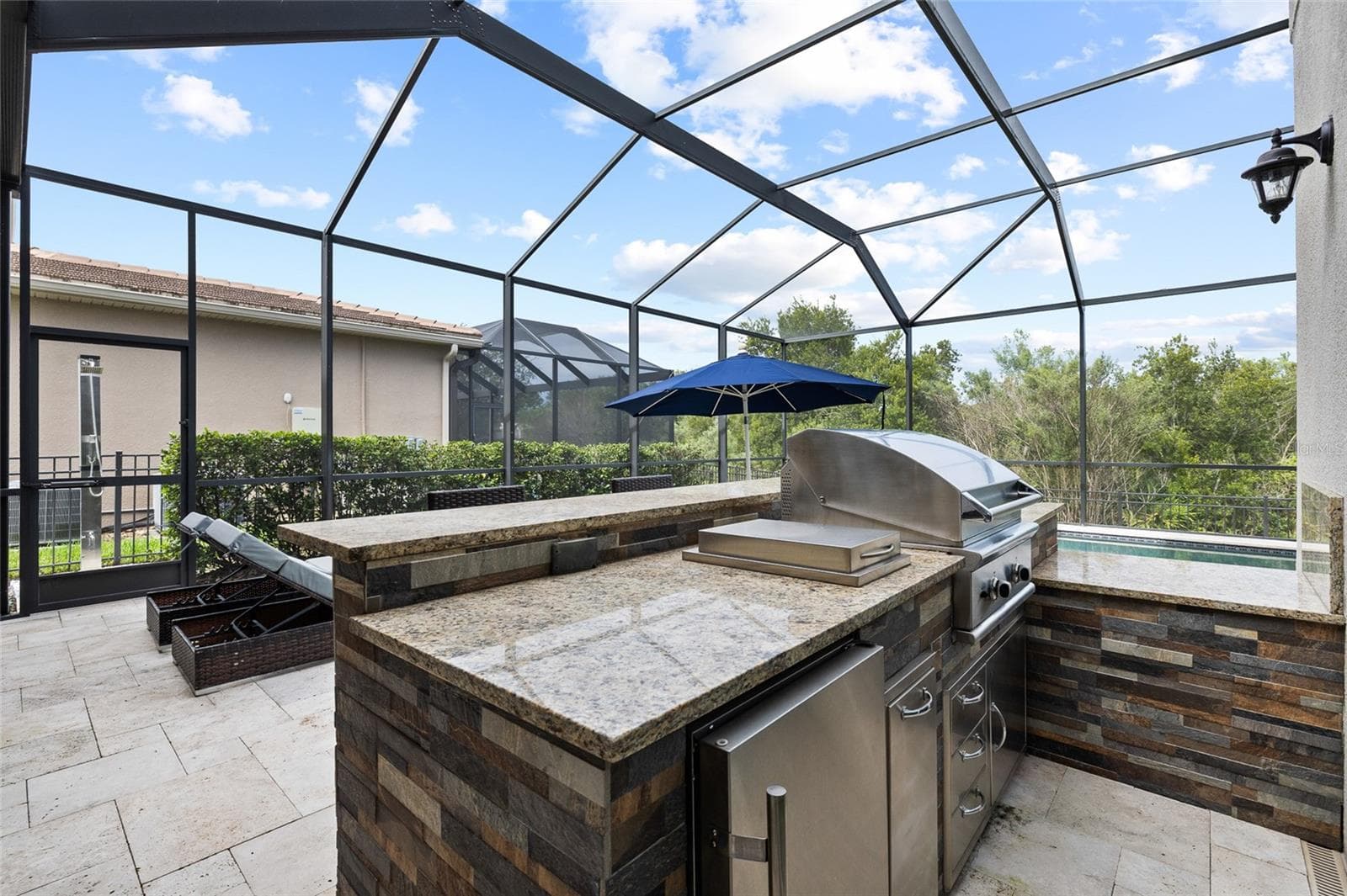 Outdoor kitchen - 30351 TRISTANIA CT, WESLEY CHAPEL