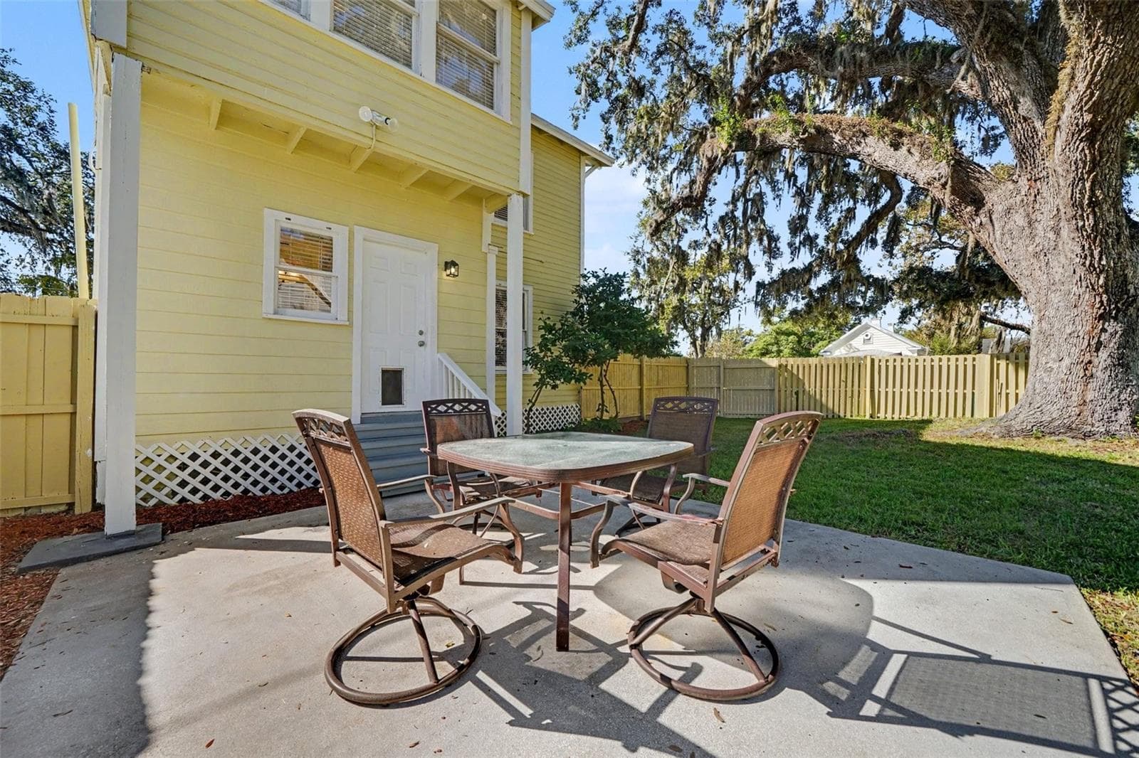 Single Family Residence at 314 W 3RD ST, SANFORD, photo 25 of 29