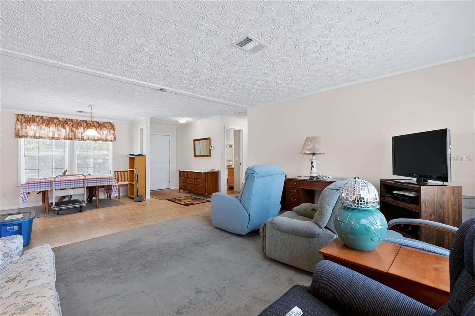 Single Family Residence at 13616 LITEWOOD DR, HUDSON, photo 19 of 35