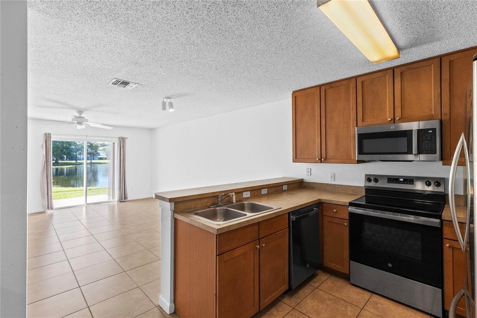 Kitchen - 12916 LEXINGTON SUMMIT ST, ORLANDO