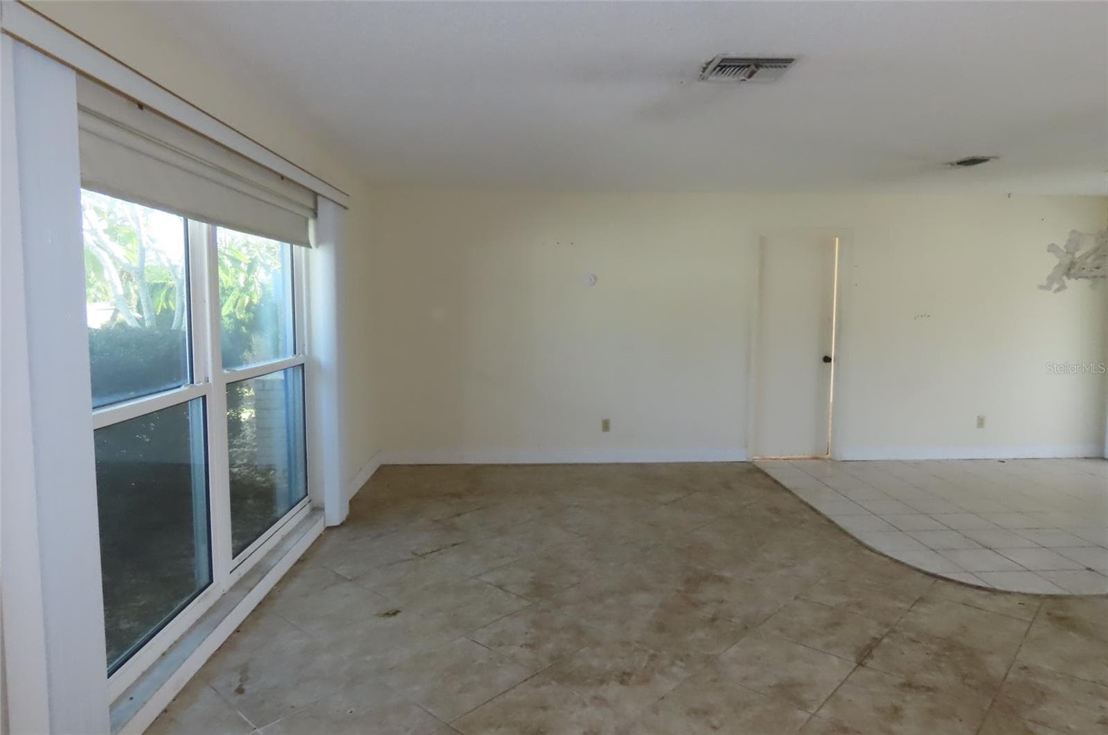 Single Family Residence at 910 EL RANCHO DR, SUN CITY CENTER, photo 12 of 38