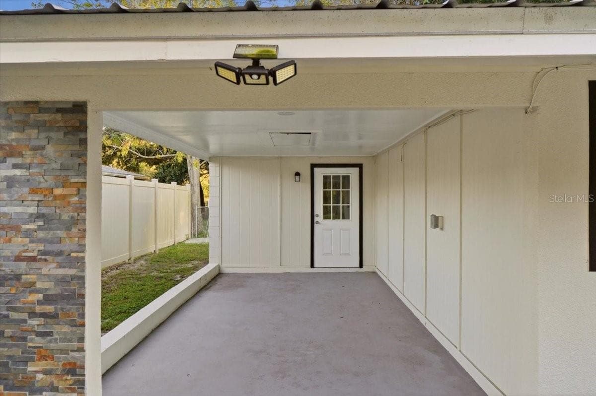 Single Family Residence at 812 WINDSOR ST, LAKELAND, photo 19 of 25