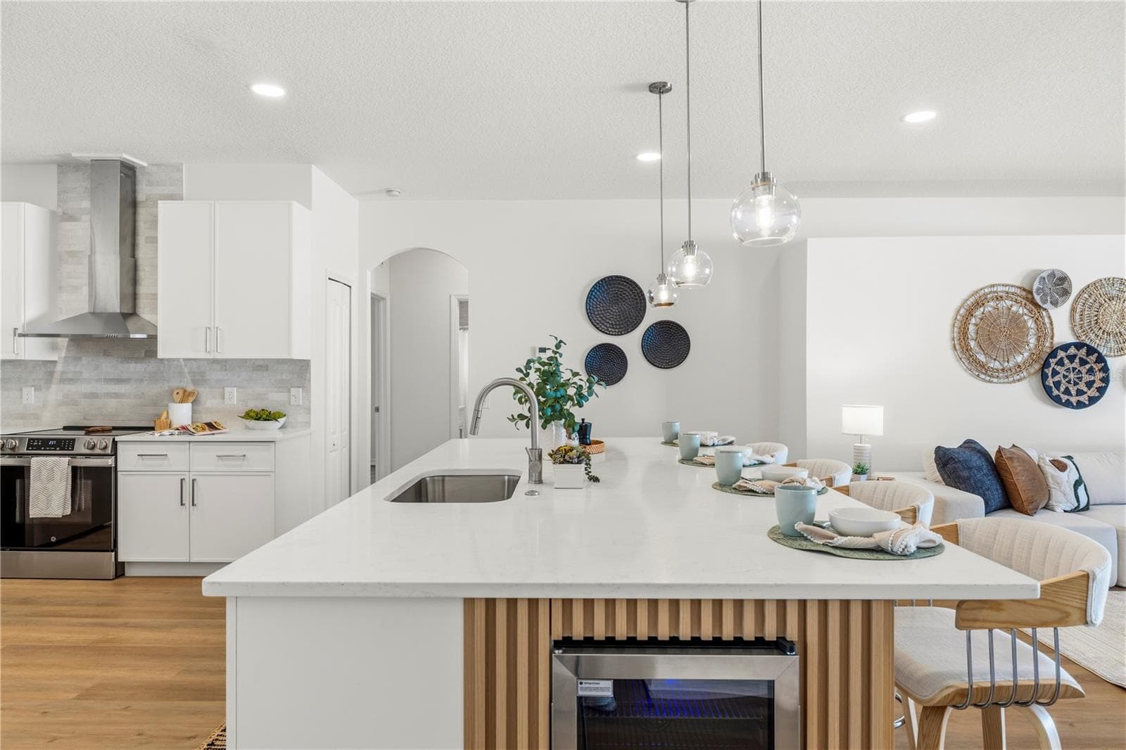 Kitchen - 10416 MEADOW SPRING DR, TAMPA