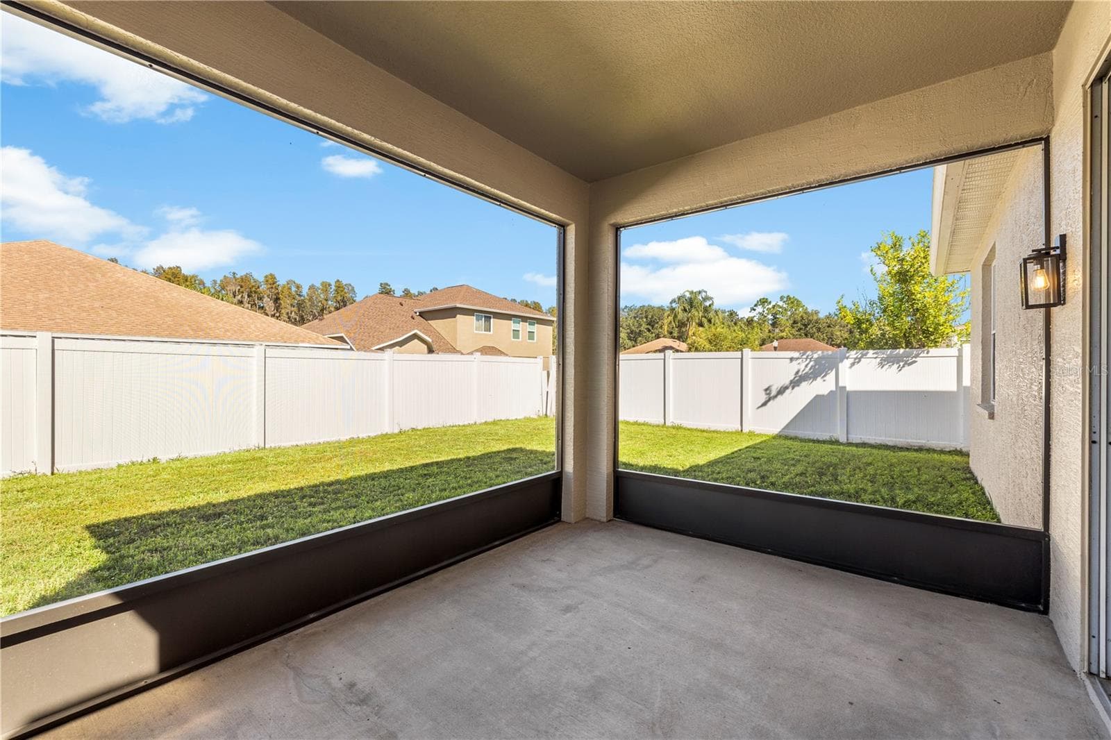 Patio - 10416 MEADOW SPRING DR, TAMPA