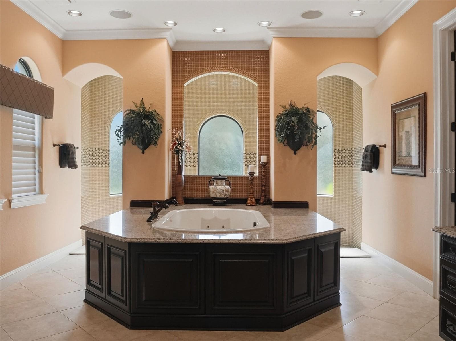 Primary Bathroom - 1450 VIRGINIA LEE CIR, BROOKSVILLE
