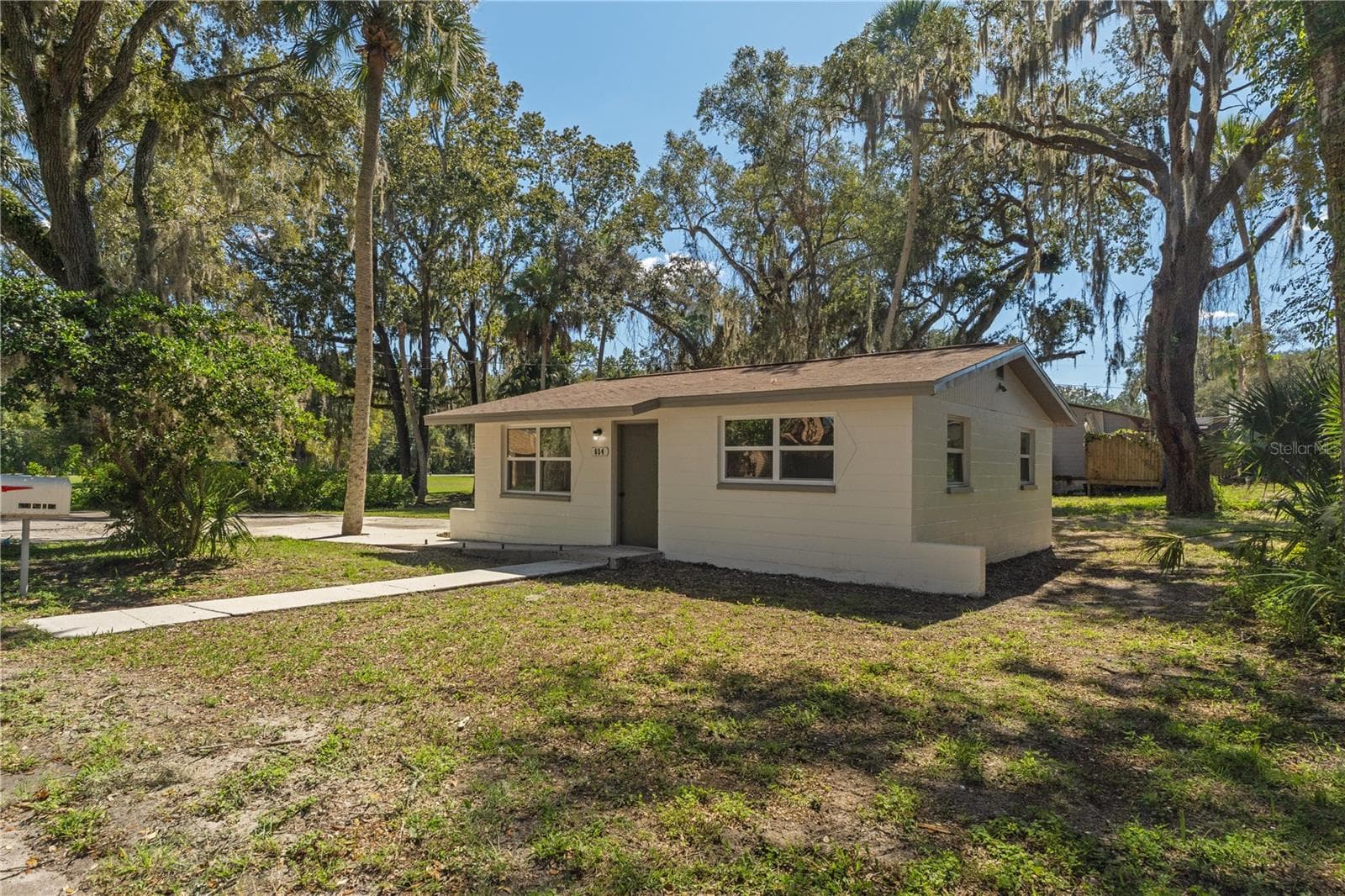 Single Family Residence at 654 NE 2ND ST, CRYSTAL RIVER, photo 2 of 37
