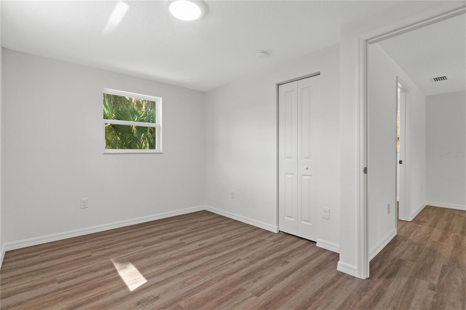 Single Family Residence at 654 NE 2ND ST, CRYSTAL RIVER, photo 13 of 37