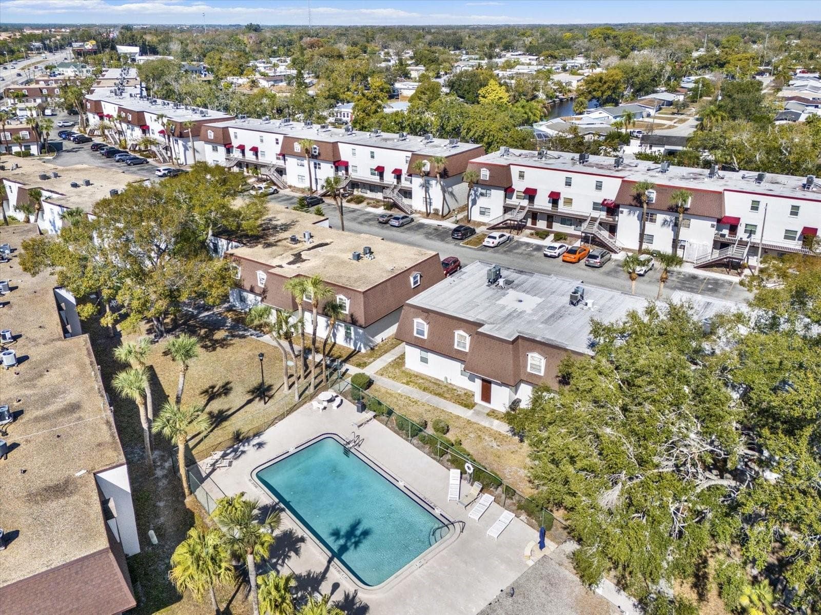 Pool area - 9125 TUDOR DR #D109, TAMPA