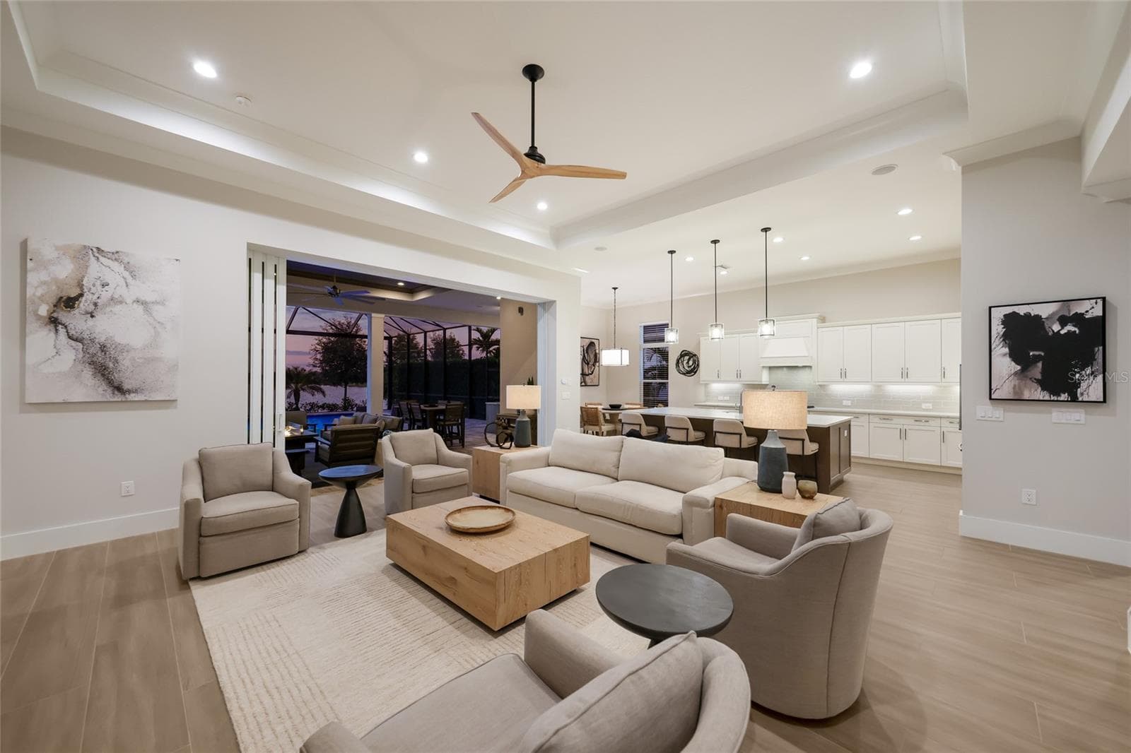 Single Family Residence at 8281 PAVIA WAY, LAKEWOOD RANCH, photo 10 of 98