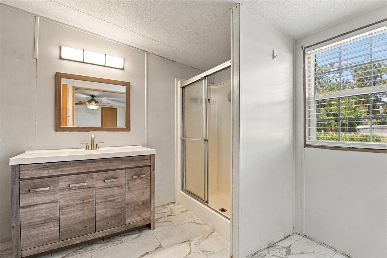 Master bathroom - 11614 ORANGE GROVE TER, RIVERVIEW