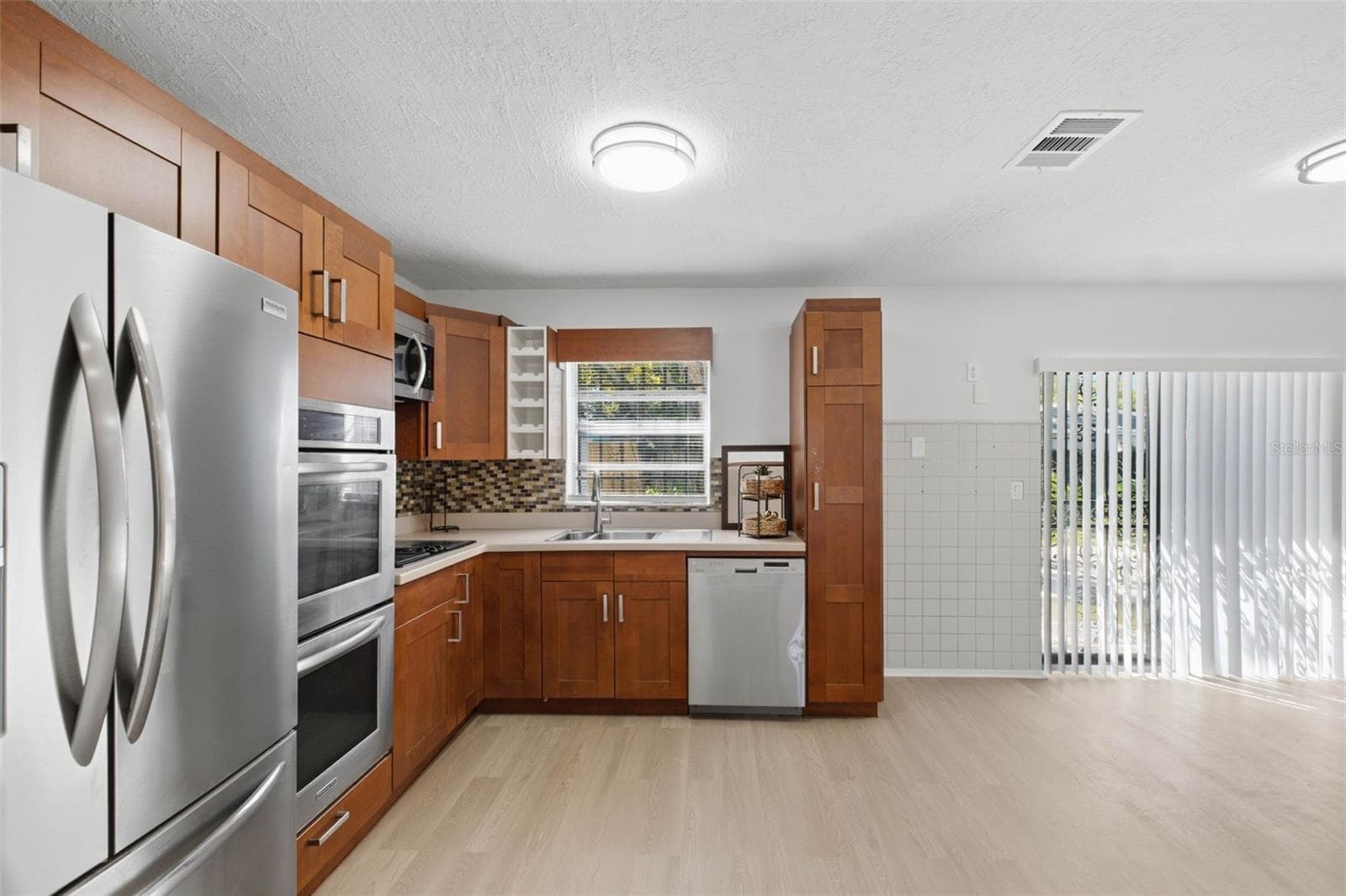 Single Family Residence at 3010 EMERSON AVE S, ST PETERSBURG, photo 20 of 58