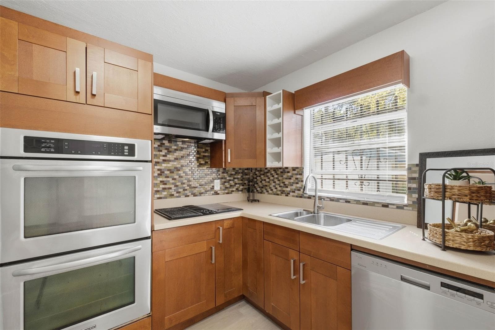 Single Family Residence at 3010 EMERSON AVE S, ST PETERSBURG, photo 22 of 58