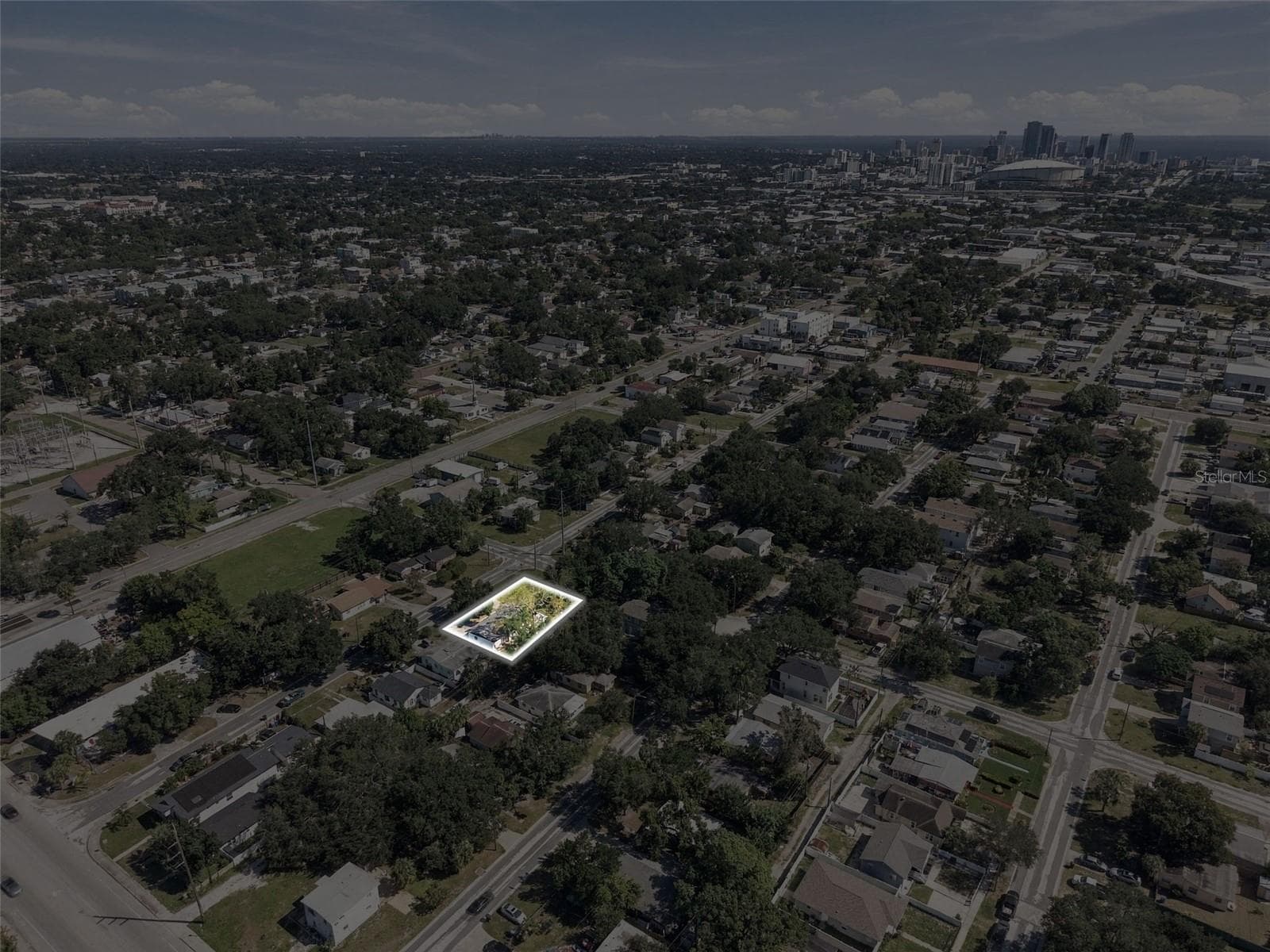 Single Family Residence at 3010 EMERSON AVE S, ST PETERSBURG, photo 57 of 58