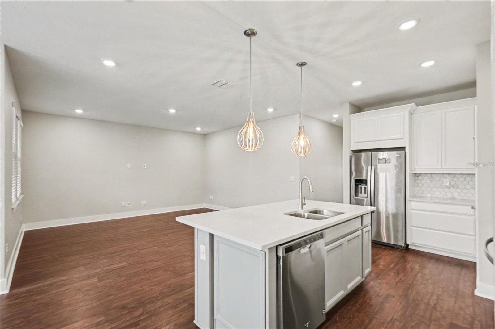 Single Family Residence at 34356 EVERGREEN HILL CT, WESLEY CHAPEL, photo 4 of 15