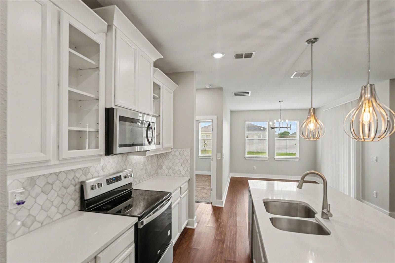 Single Family Residence at 34356 EVERGREEN HILL CT, WESLEY CHAPEL, photo 6 of 15