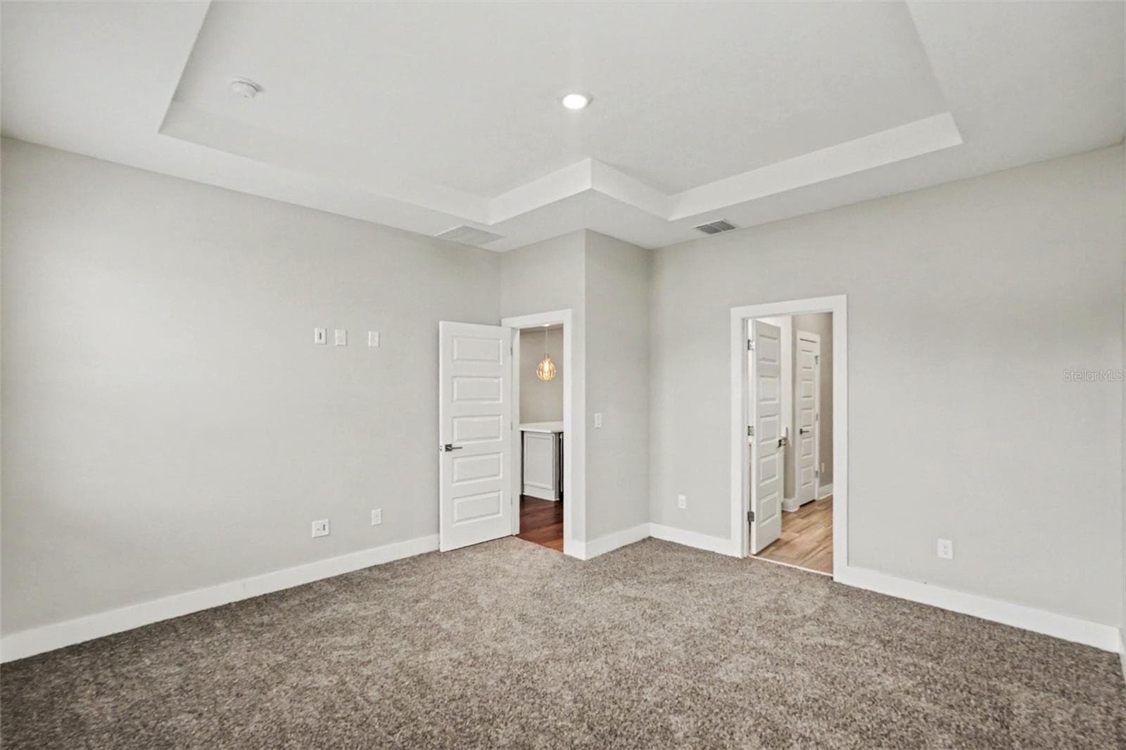Single Family Residence at 34356 EVERGREEN HILL CT, WESLEY CHAPEL, photo 9 of 15