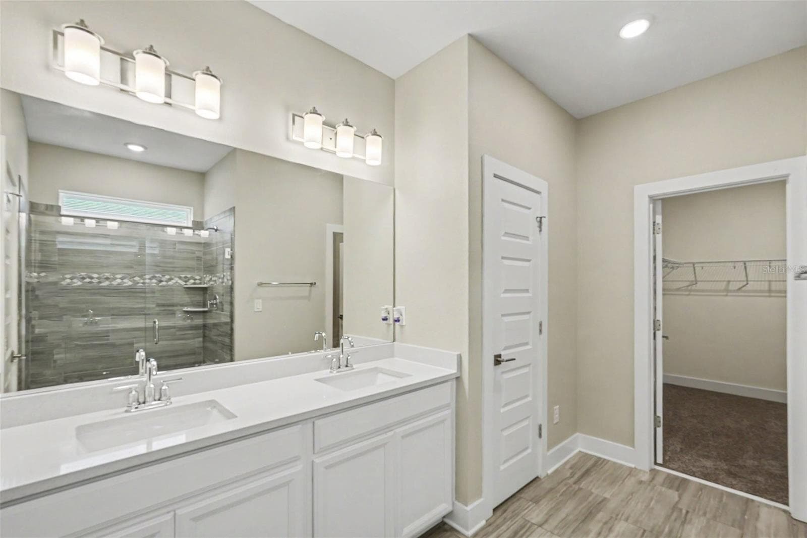Single Family Residence at 34356 EVERGREEN HILL CT, WESLEY CHAPEL, photo 12 of 15
