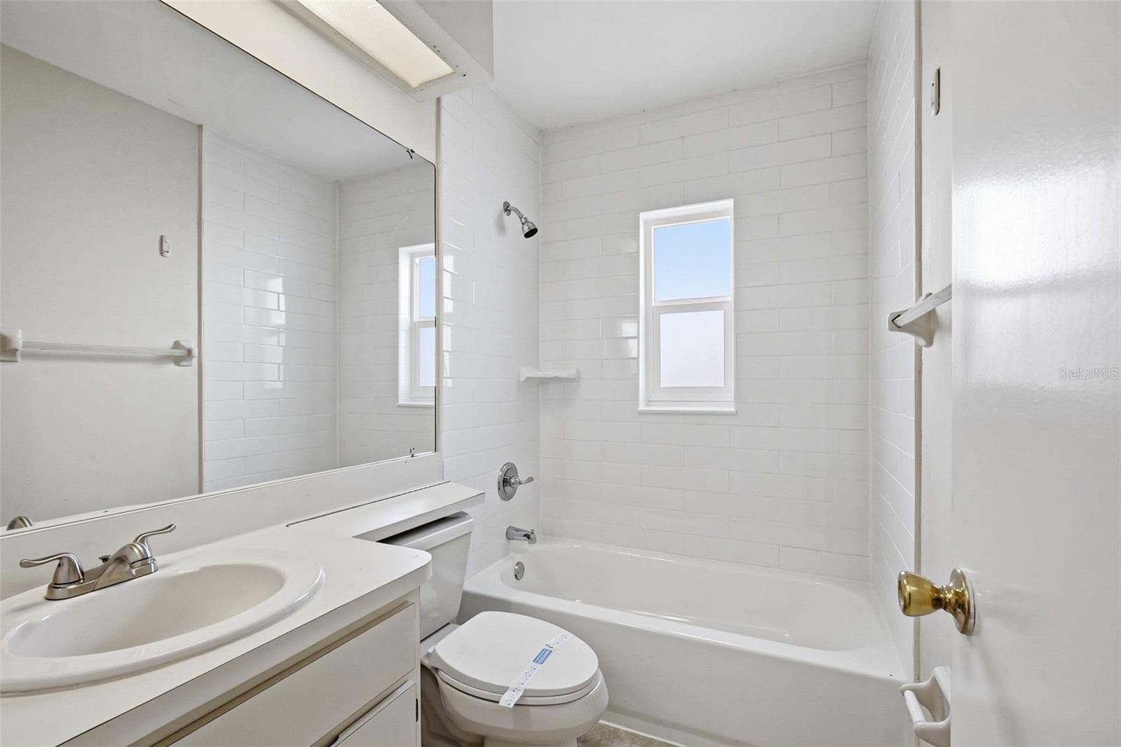 Single Family Residence at 9006 DIXIANA VILLA CIR, TAMPA, photo 56 of 109