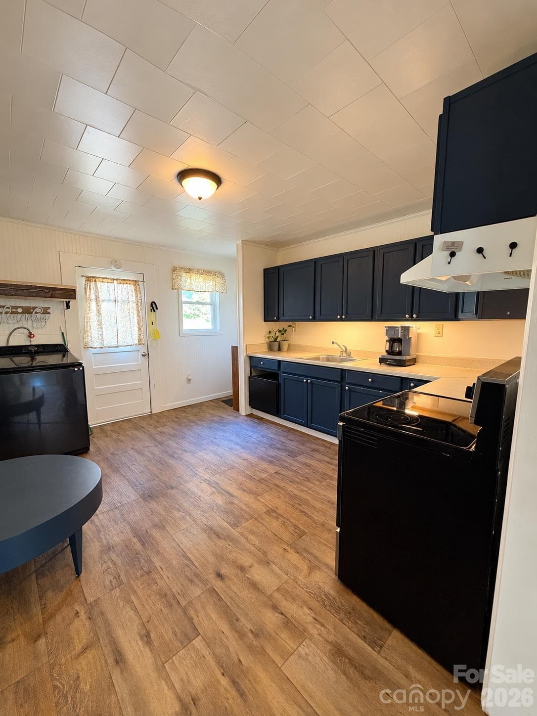 Single Family Residence at 166 7th Street, Marion, photo 14 of 19