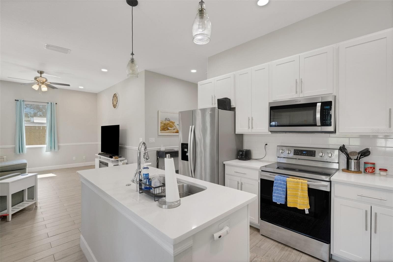 Single Family Residence at 1615 WILMAR AVE, TARPON SPRINGS, photo 14 of 36