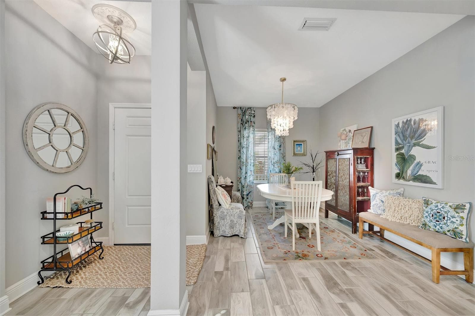 Light fills the entryway and bonus area - 11115 SAND PINE LN, PARRISH