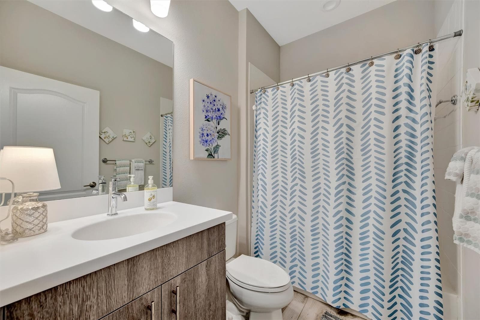 Guest bath - 11115 SAND PINE LN, PARRISH