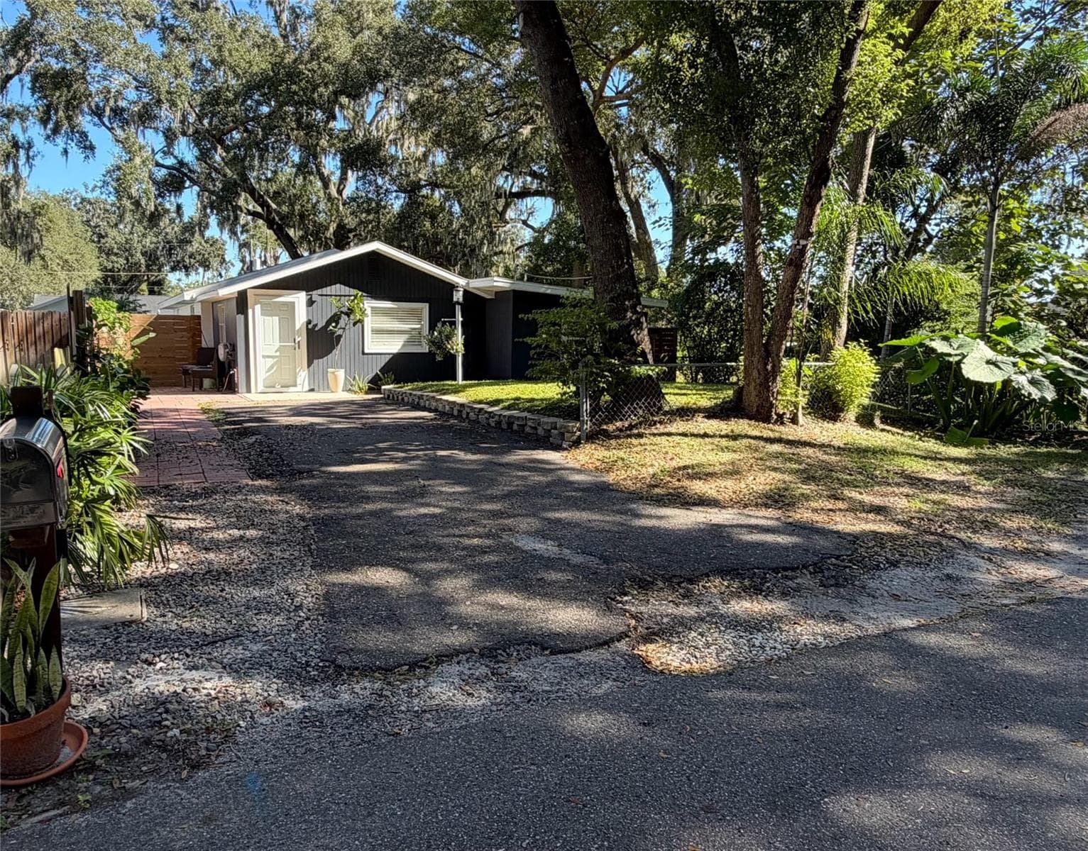 Front yard - 10822 PALMETTO ST, RIVERVIEW