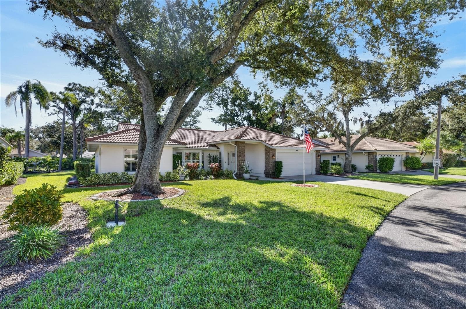 Single Family Residence at 5713 GARDEN LAKES MAJESTIC, BRADENTON, photo 2 of 100