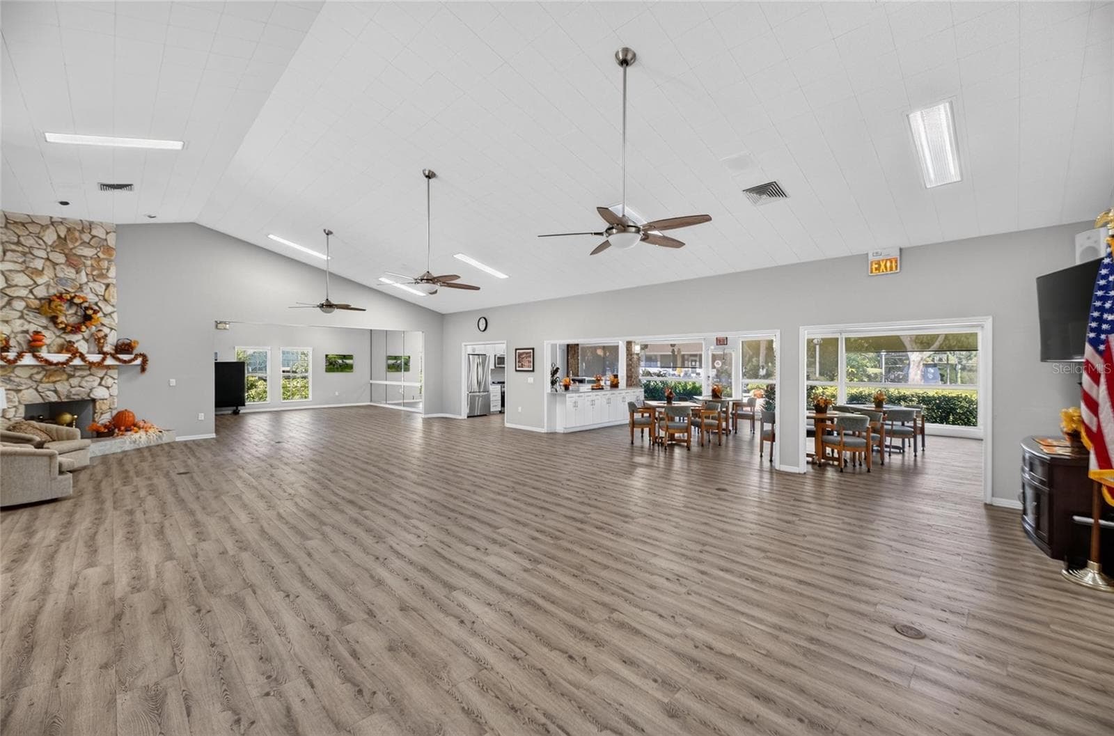Single Family Residence at 5713 GARDEN LAKES MAJESTIC, BRADENTON, photo 55 of 100