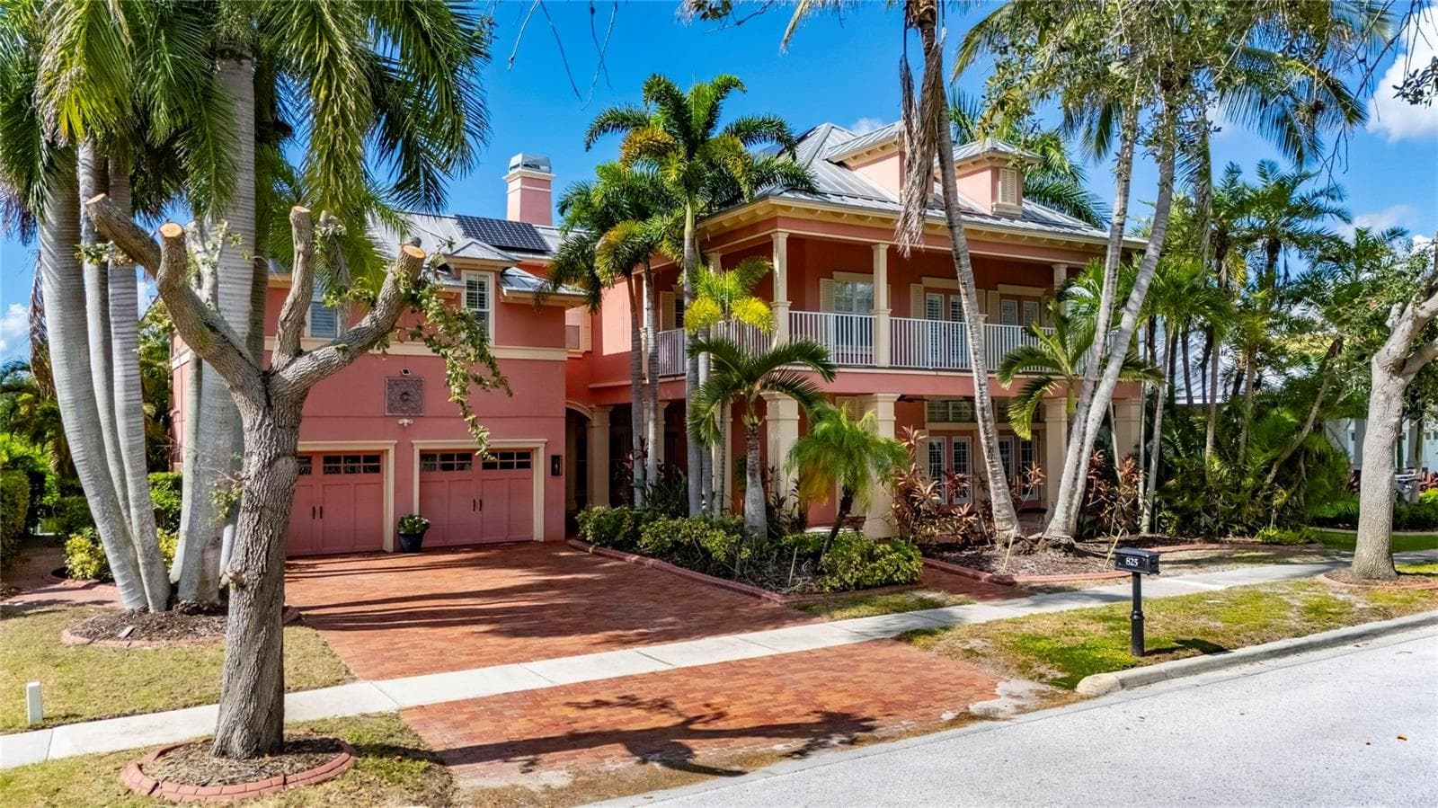 825 ISLEBAY DR