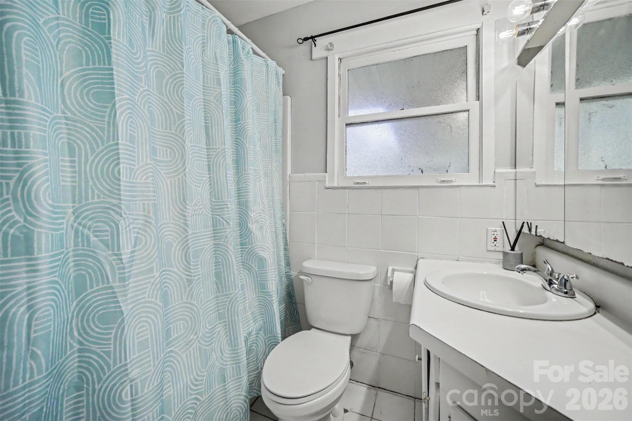 Full Bathroom - 1620 Forest Lake Drive, Rock Hill