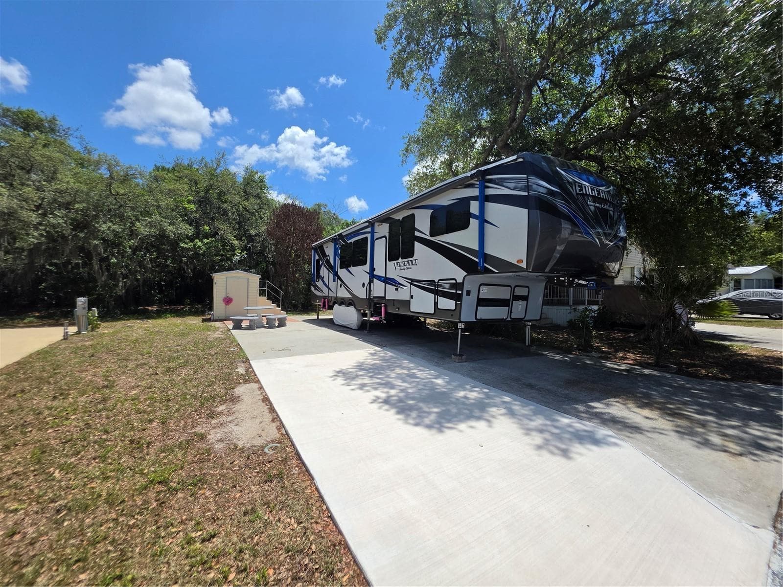 7371 INTERNATIONAL CIR