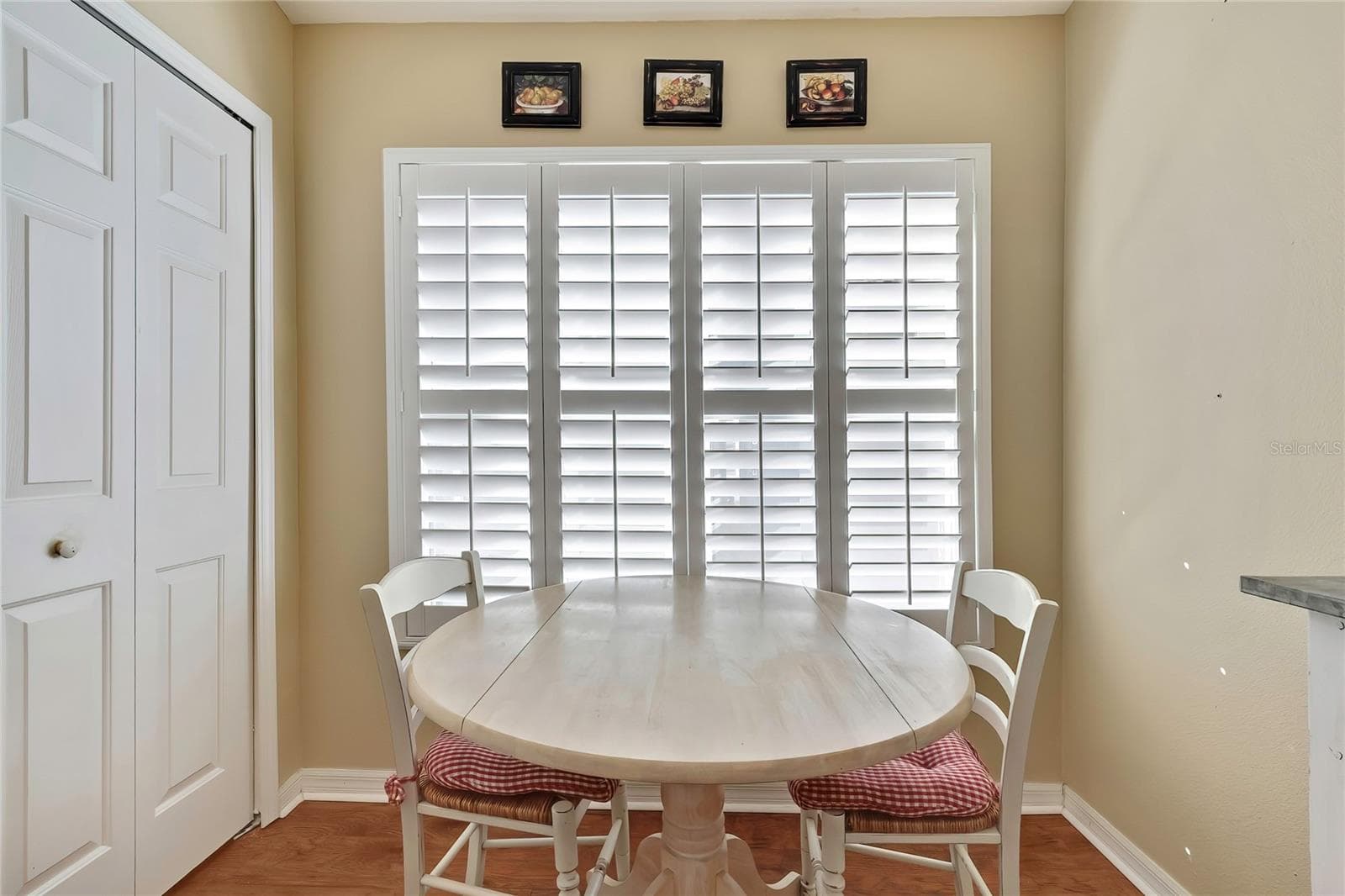 Kitchen Dining Area, Pantry - 300 HARTFORD CT, SPRING HILL