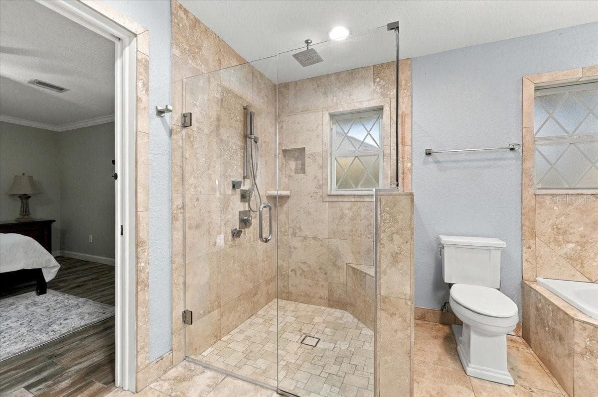 Single Family Residence at 70 GREENFIELD CT, WINTER HAVEN, photo 19 of 38