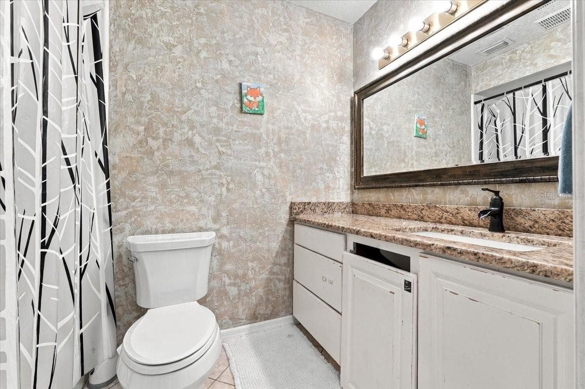 Single Family Residence at 70 GREENFIELD CT, WINTER HAVEN, photo 24 of 38
