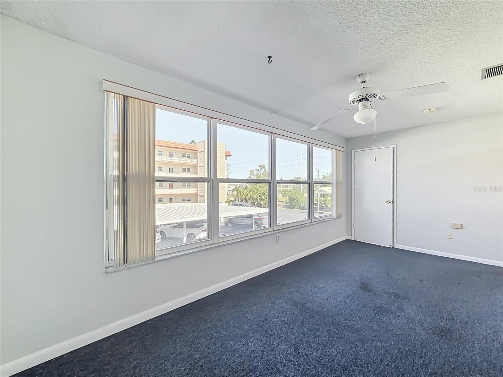 Sunroom - 3128 59TH ST S #204, GULFPORT