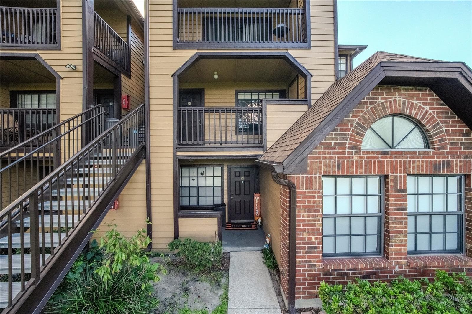 Condominium at 315 LAKEPOINTE DR #204, ALTAMONTE SPRINGS, photo 3 of 21