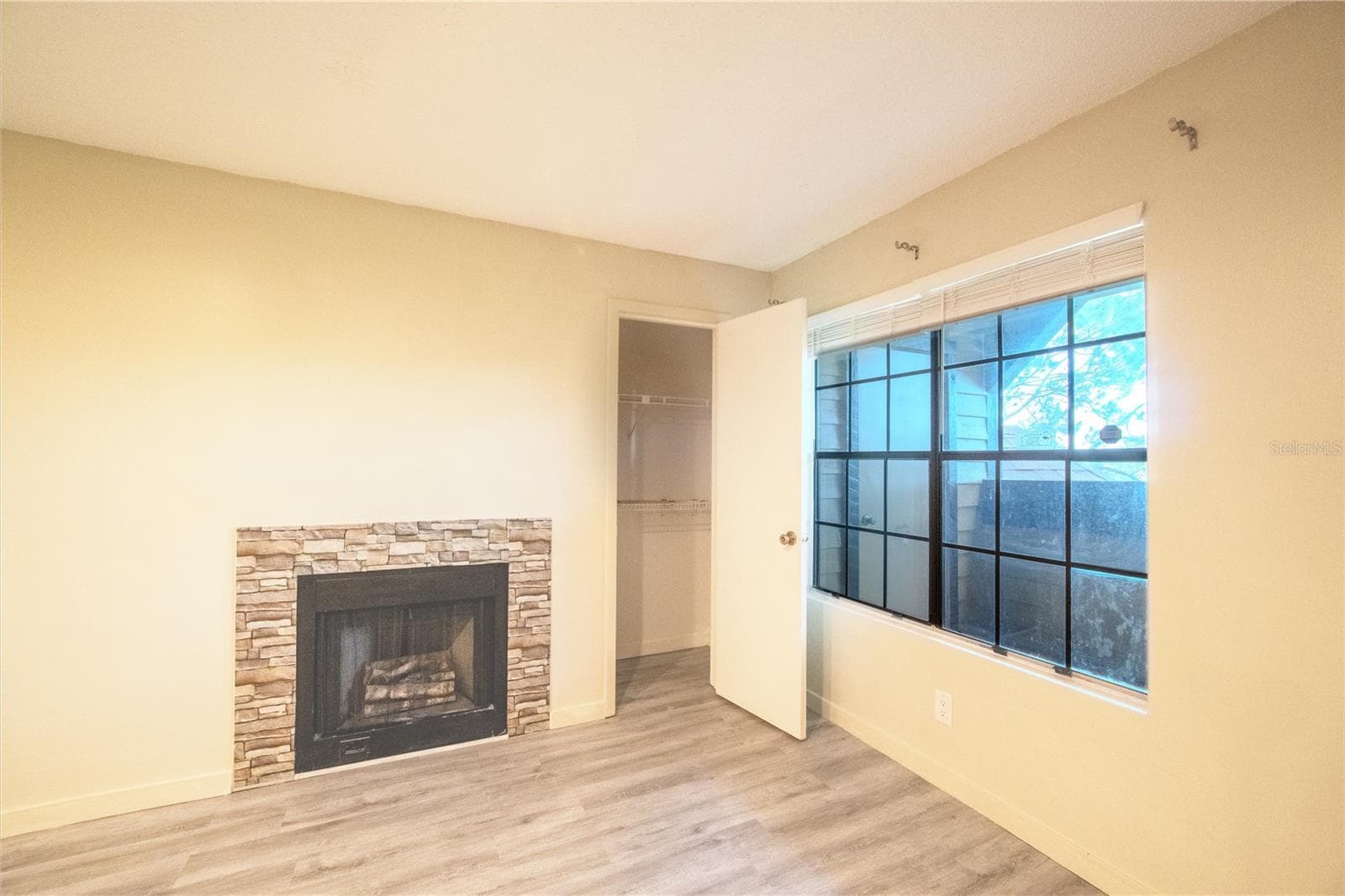 Condominium at 315 LAKEPOINTE DR #204, ALTAMONTE SPRINGS, photo 6 of 21