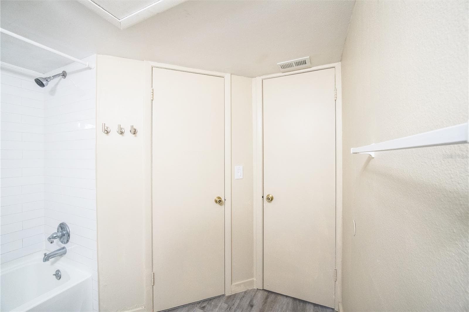 Condominium at 315 LAKEPOINTE DR #204, ALTAMONTE SPRINGS, photo 11 of 21