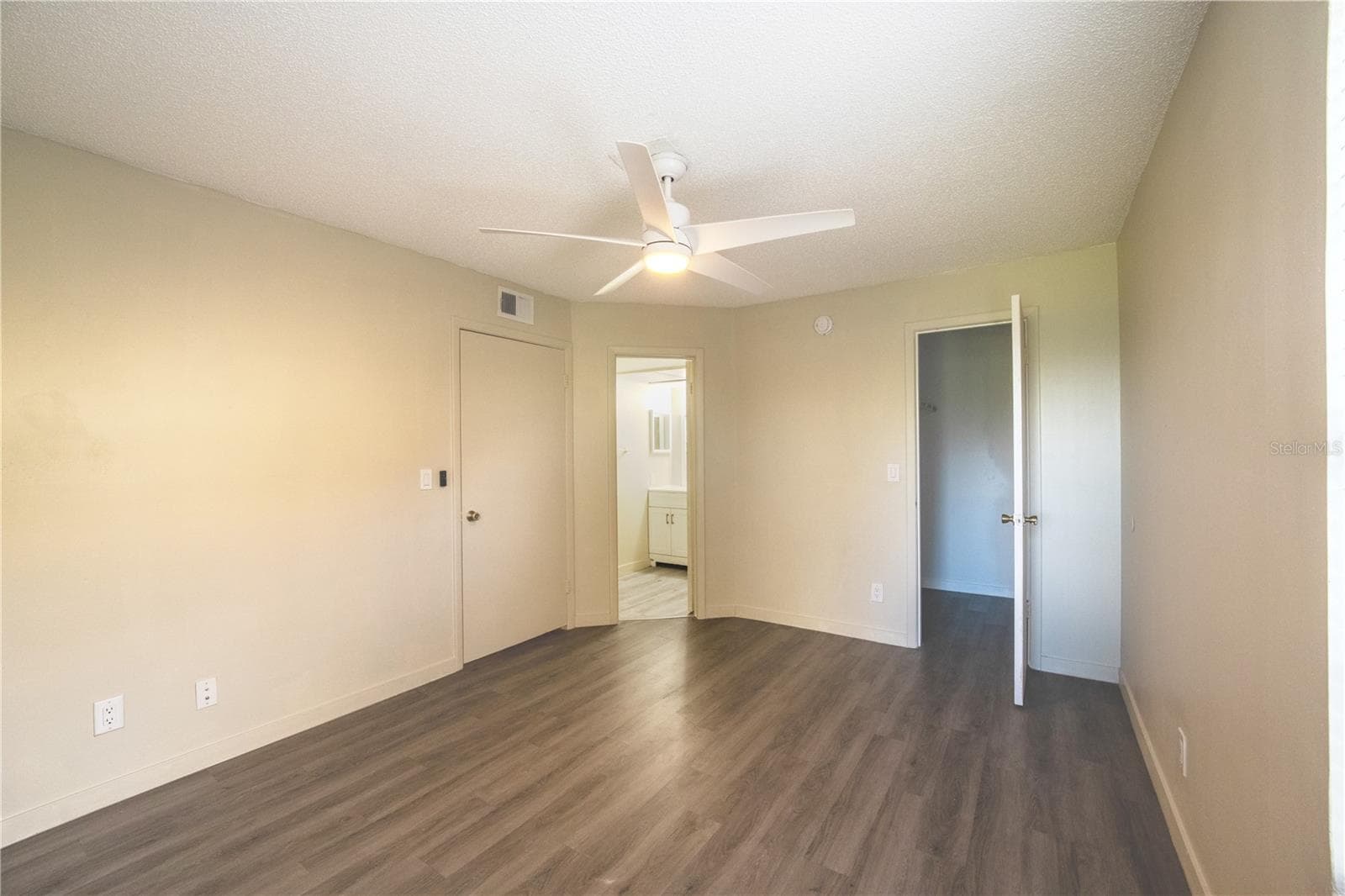 Condominium at 315 LAKEPOINTE DR #204, ALTAMONTE SPRINGS, photo 13 of 21